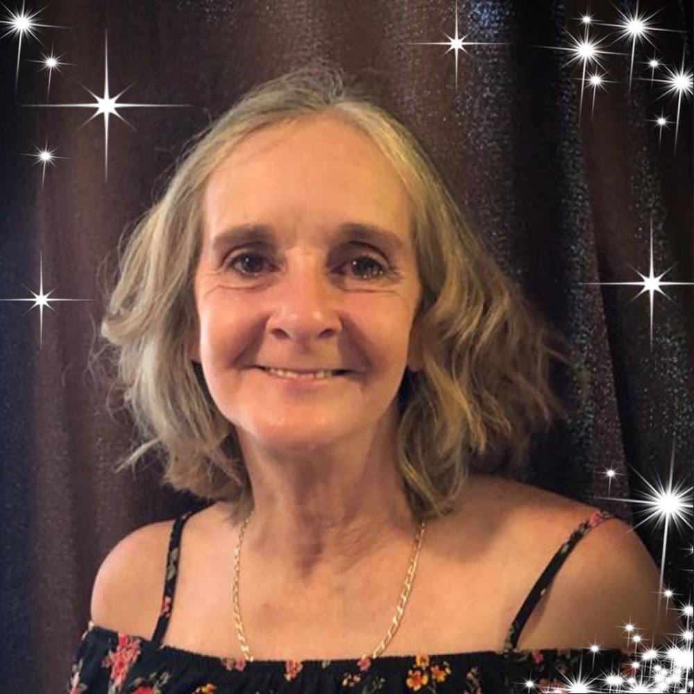 Meet your Posher, Carrie